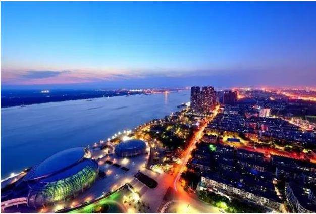 芜湖制造亮相第三届景区装备博览会